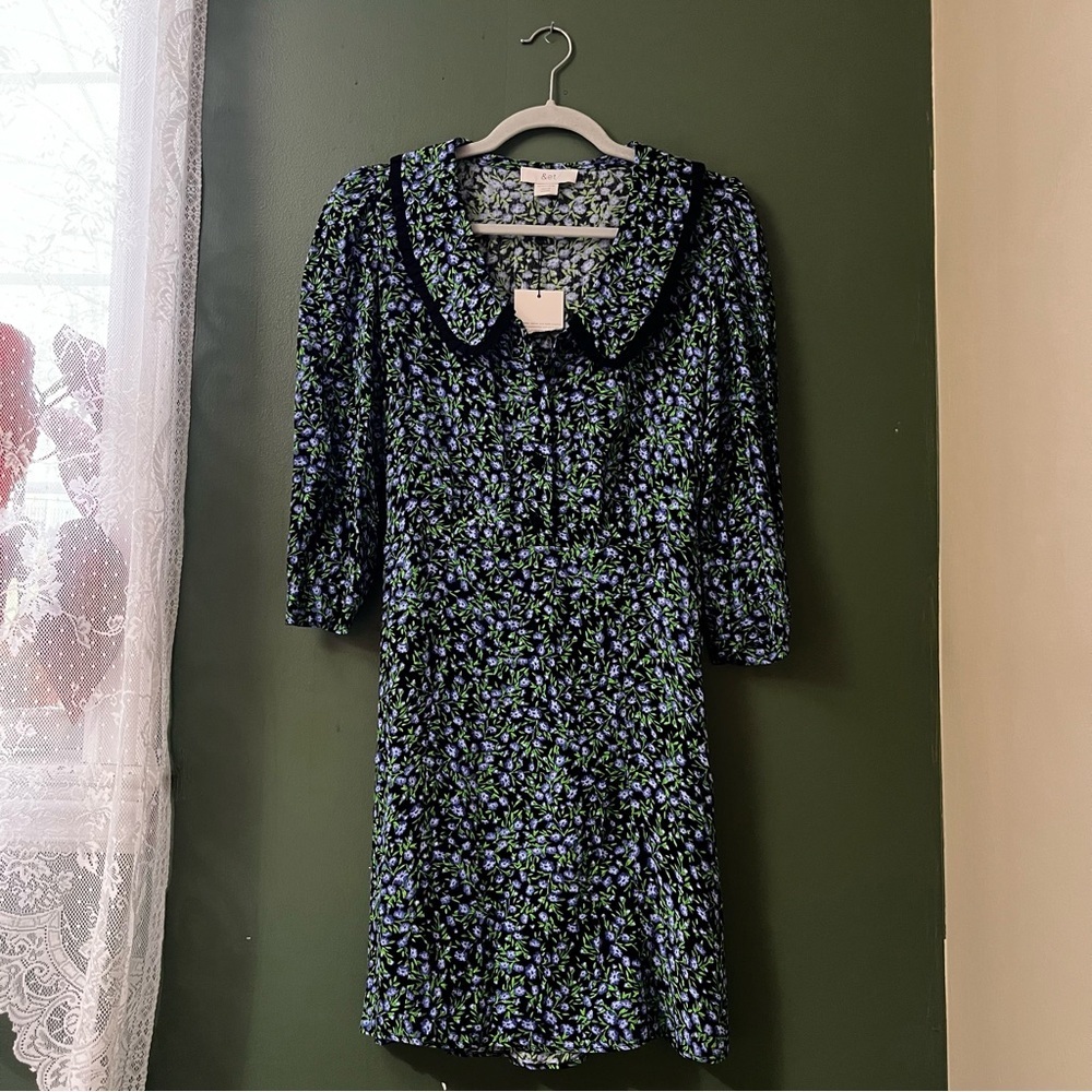 NWT floral Dress - Picture 2 of 6